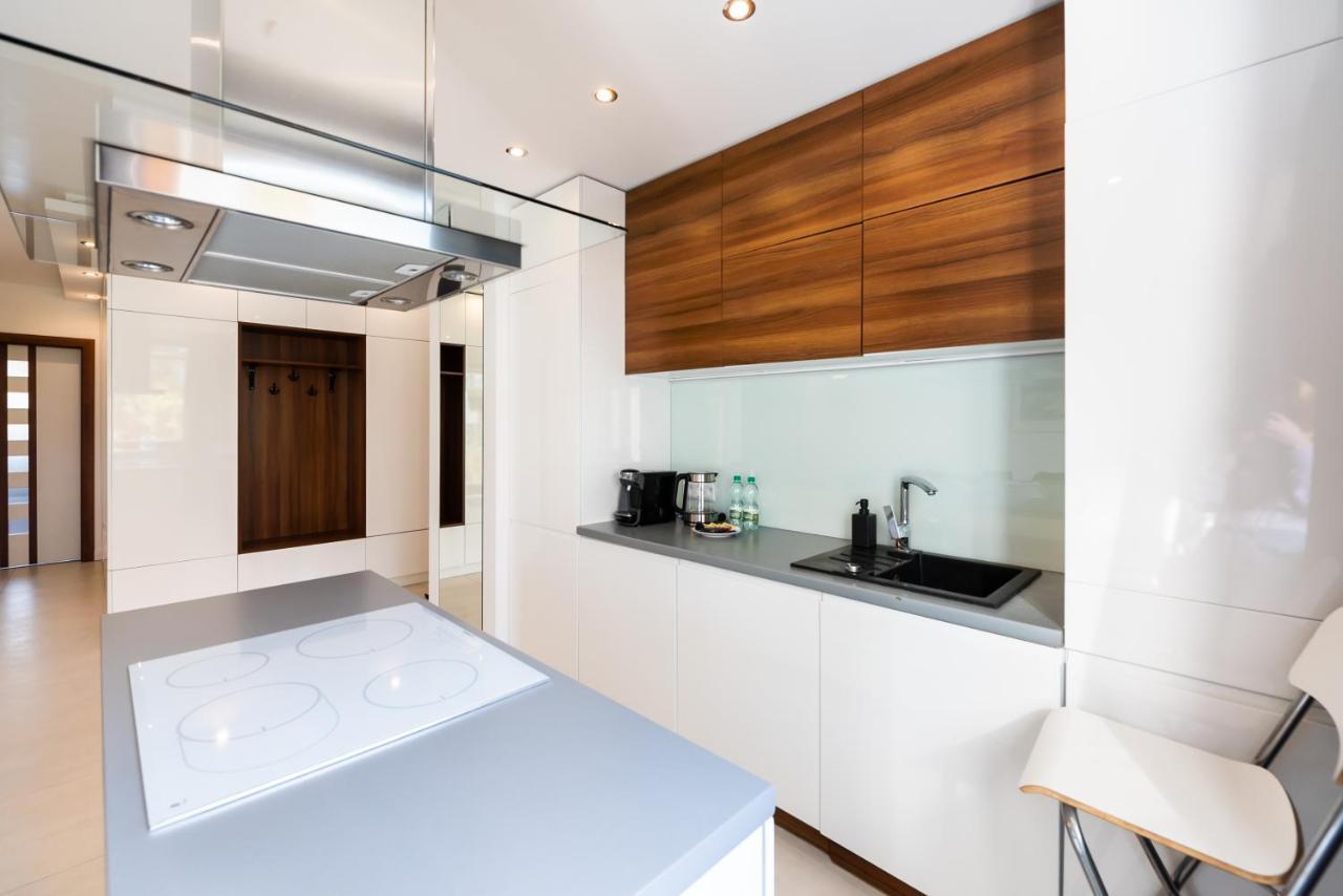 Bluszczanska Modern Urban Apartment Варшава Екстериор снимка