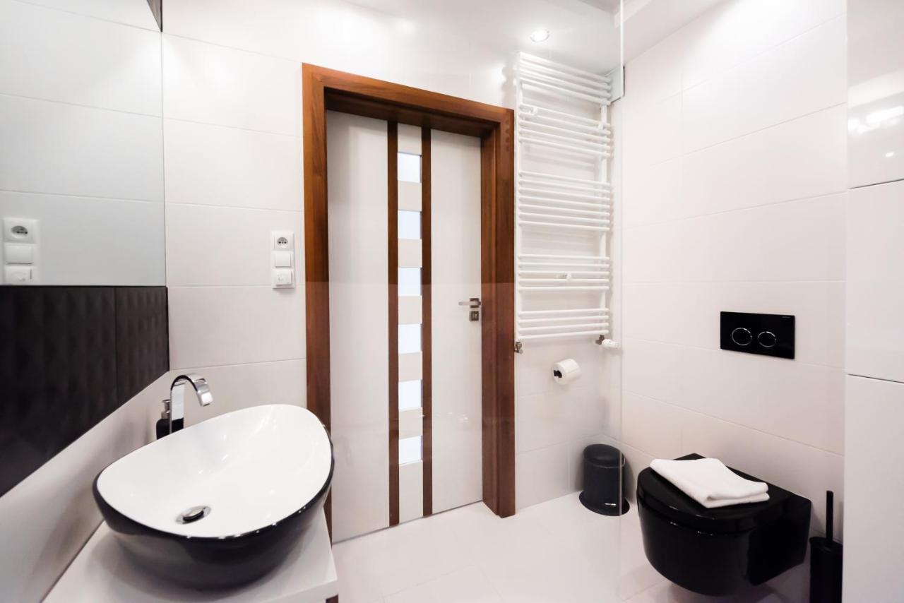 Bluszczanska Modern Urban Apartment Варшава Екстериор снимка