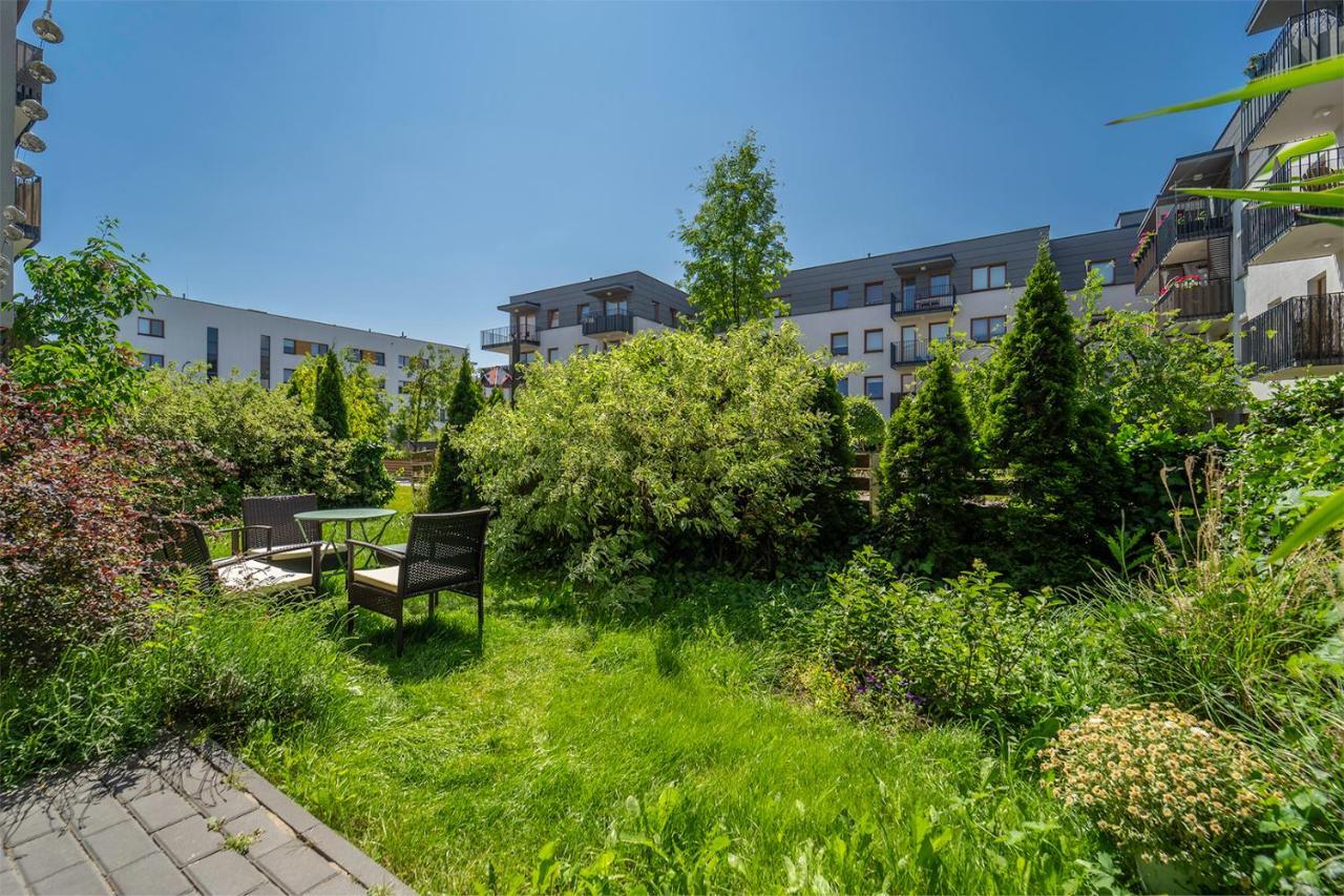 Bluszczanska Modern Urban Apartment Варшава Екстериор снимка